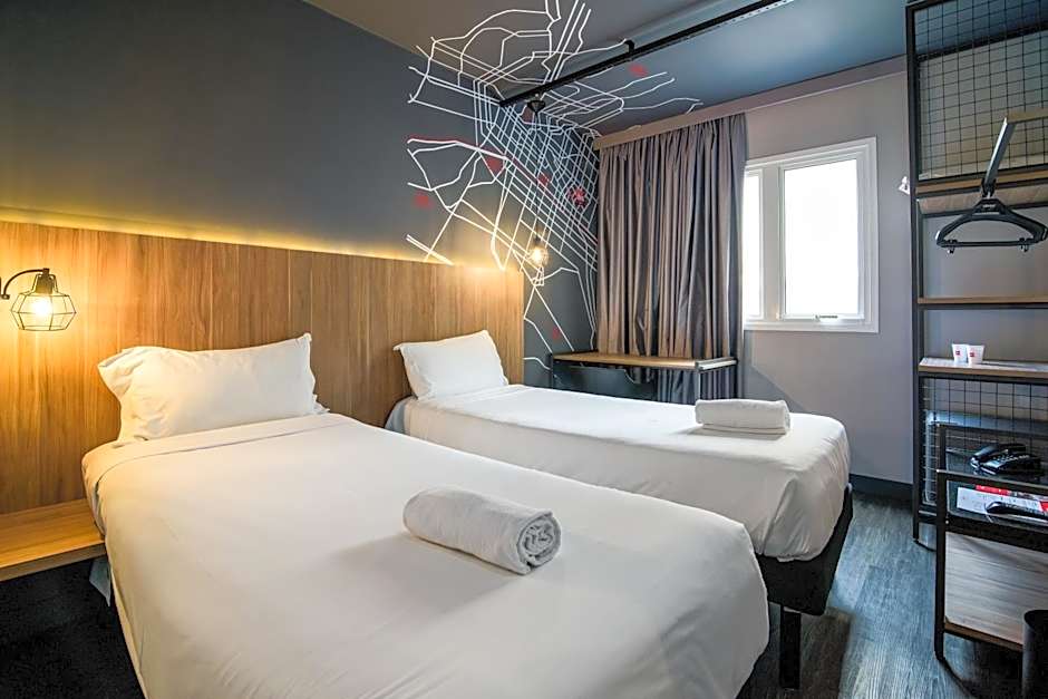 Ibis Curitiba Batel