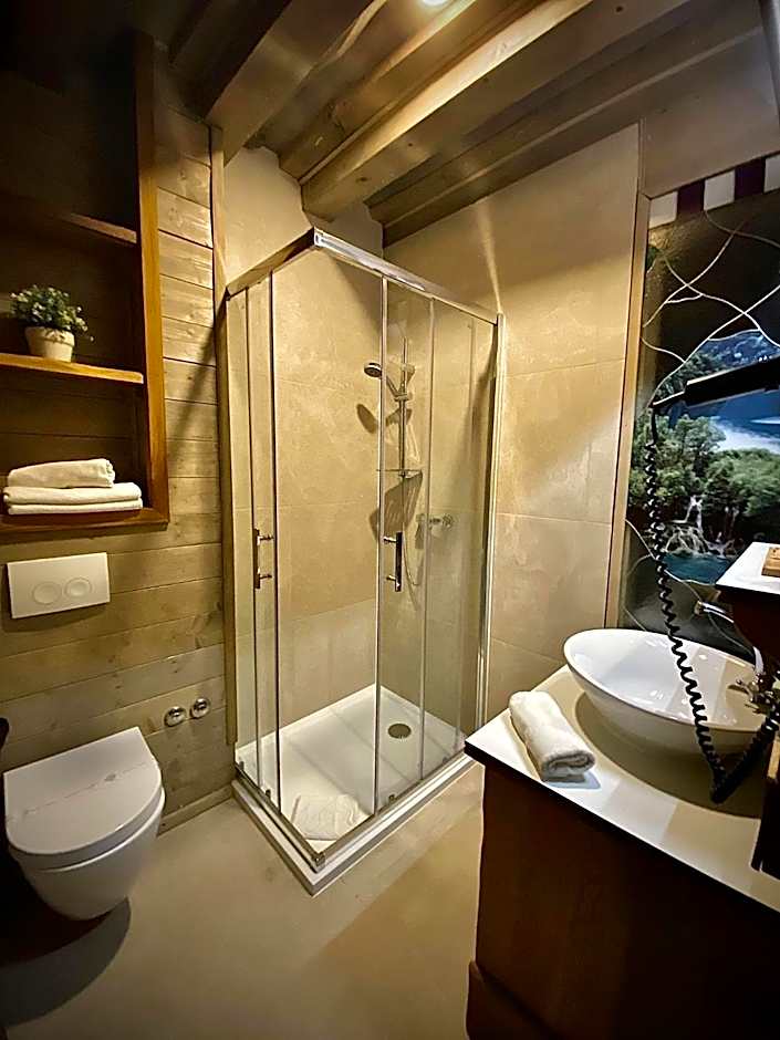 Lakeside Hotel Plitvice