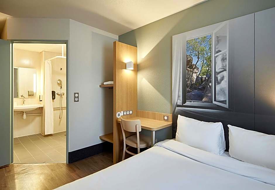 B&B HOTEL Maurepas