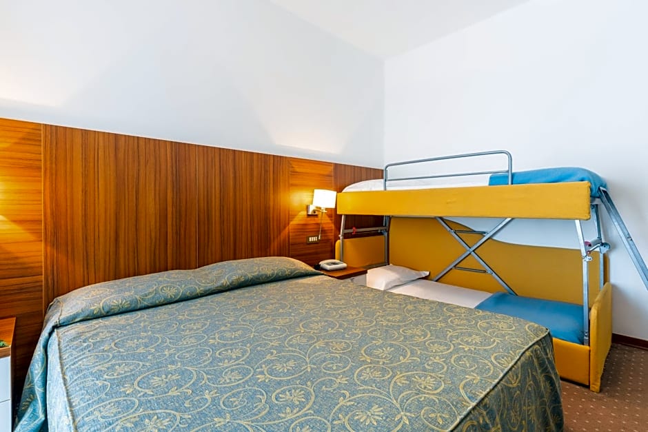 Hotel Touring