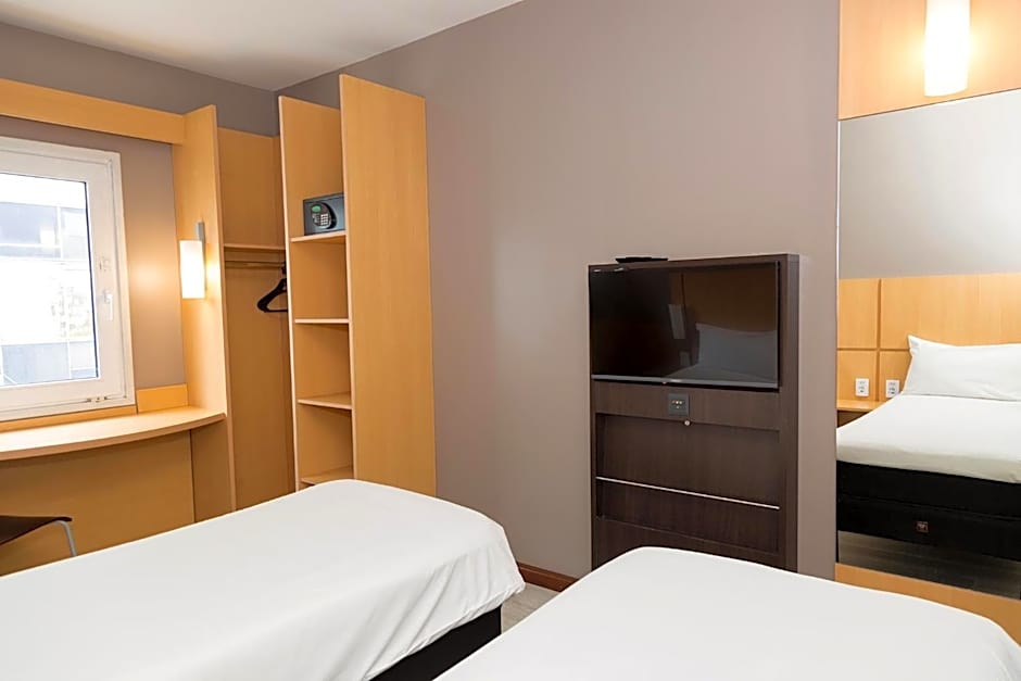 Hotel Ibis Buenos Aires Congreso