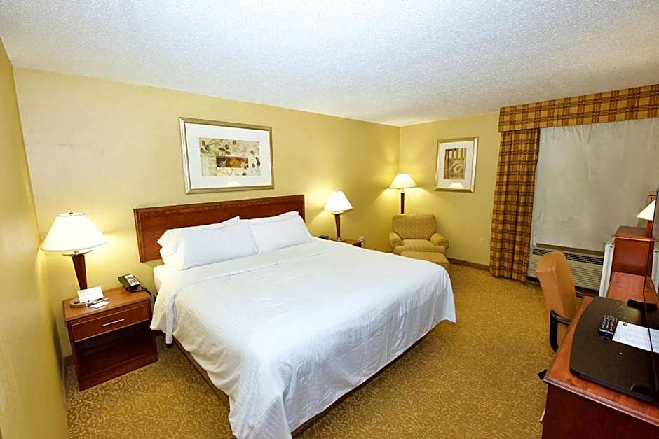 Holiday Inn Express Hotel And Suites Fenton-I-44 By IHG
