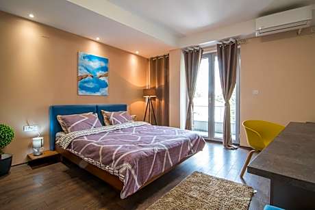 Deluxe Double Room with Balcony