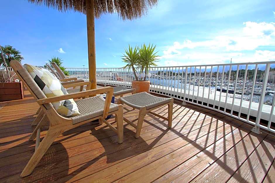 Bleu Mer Duplex & Suites