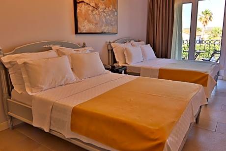 Double or Twin Room with Private Bathroom