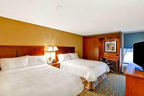 Queen Room with Two Queen Beds - Hearing Access/Non-Smoking