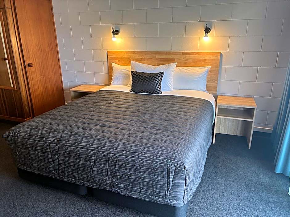 Charlies Motor Lodge