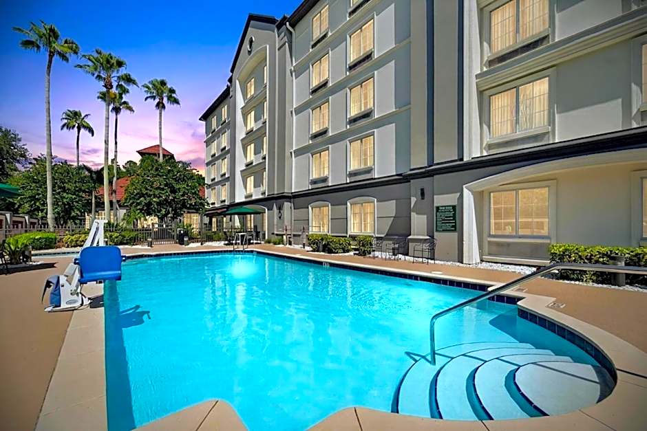 La Quinta Inn & Suites by Wyndham Tampa Brandon Regency Park