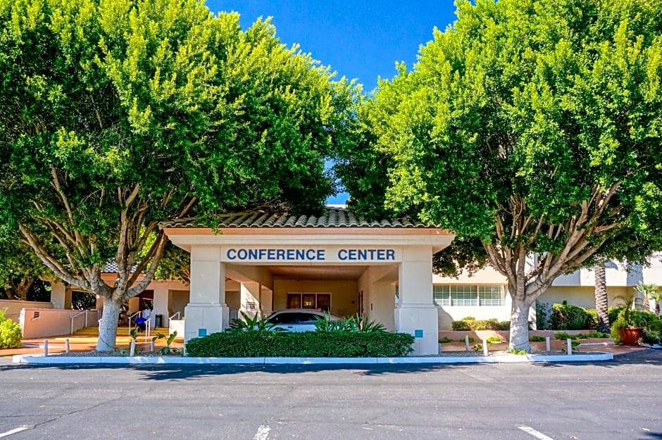 Windemere Hotel & Conference Center