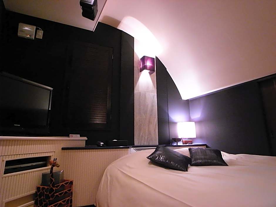 HOTEL CHECK INN BALI adult only
