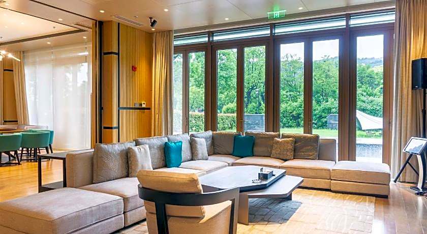 Renaissance by Marriott Suzhou Taihu Lake Hotel