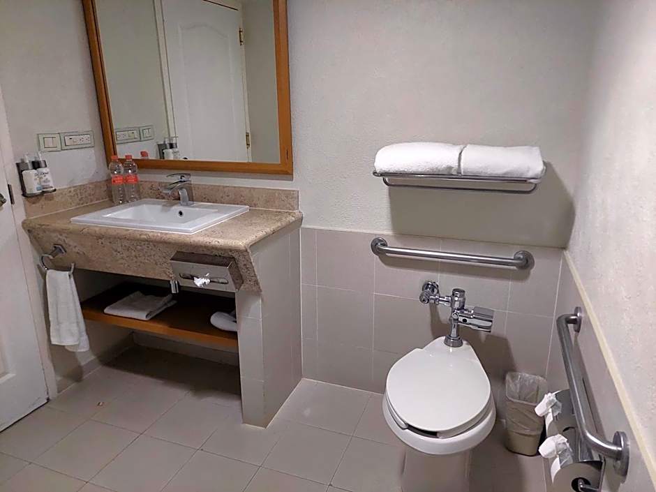 Holiday Inn Cuernavaca By IHG