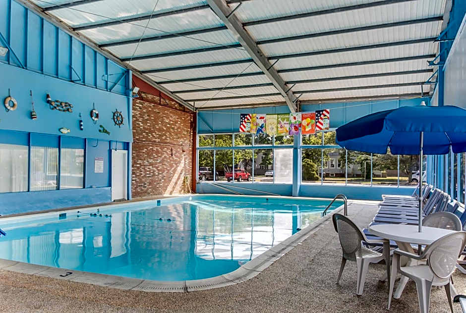America's Best Value Inn & Suites/Hyannis