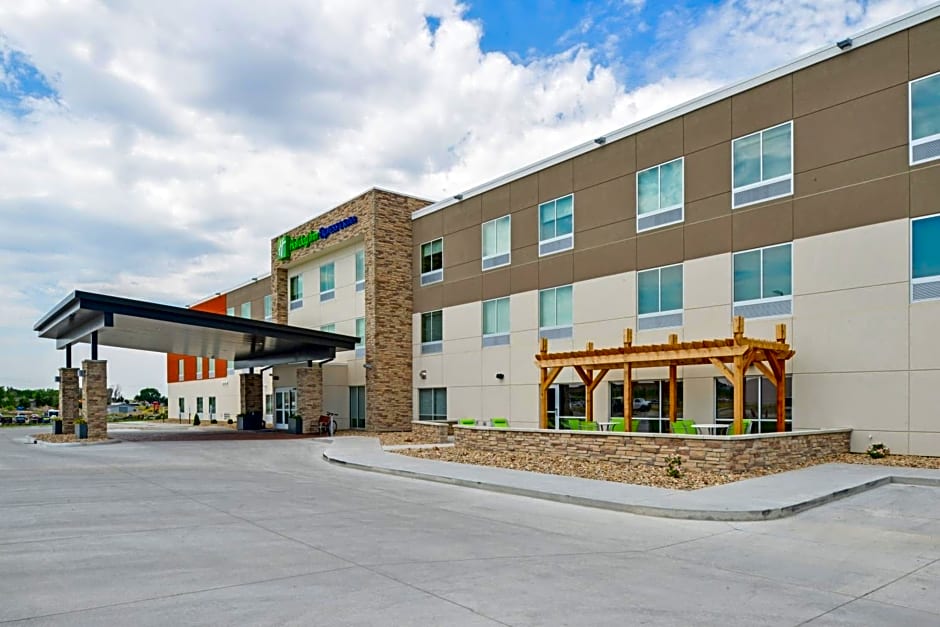 Holiday Inn Express & Suites - Chadron