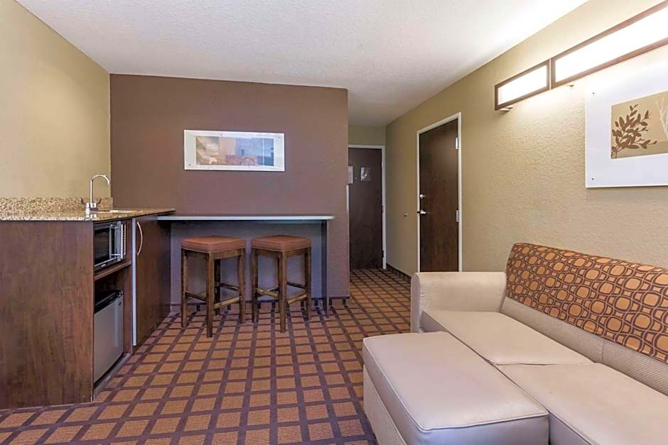 Microtel Inn & Suites By Wyndham Jacksonville Airport