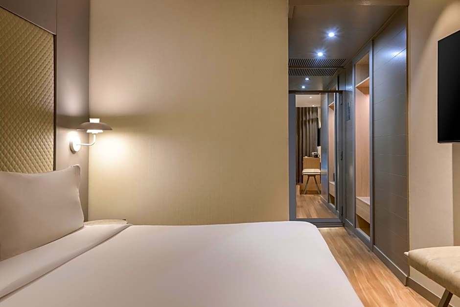 AC Hotel by Marriott Som