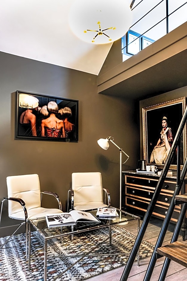 La Femme d'à Côté