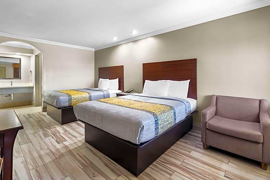 Americas Best Value Inn Houston Heights at I-45