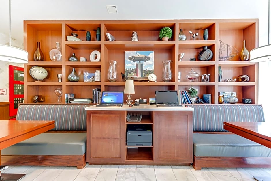 Vista LIC Hotel, Premier Collection by Best Western