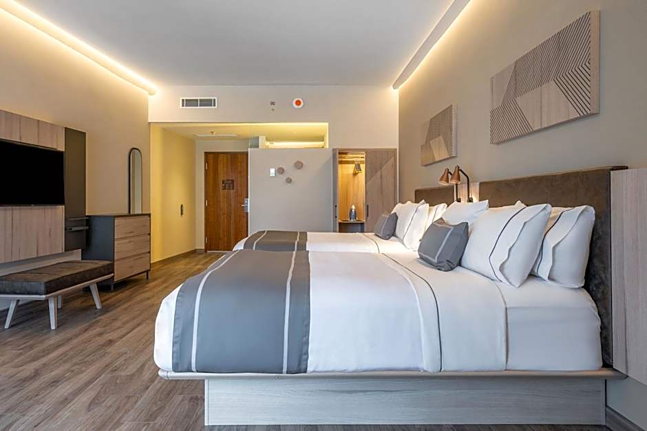 City Express Plus by Marriott San Luis Potosí