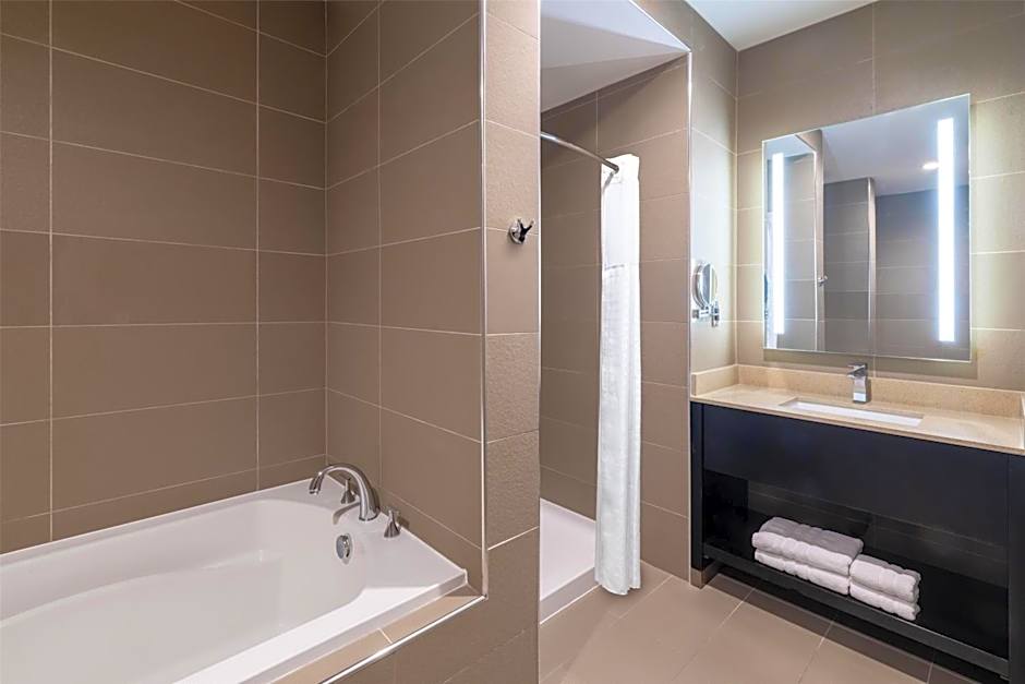 Best Western Premier NYC Gateway Hotel