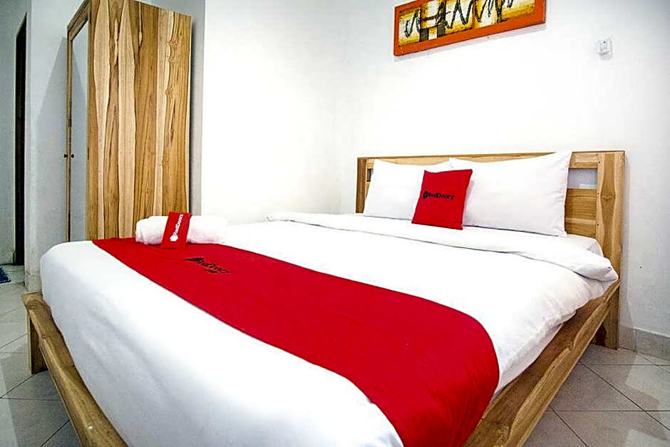 RedDoorz @ Jalan Gatot Subroto Denpasar