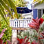 Coconut Palm Inn