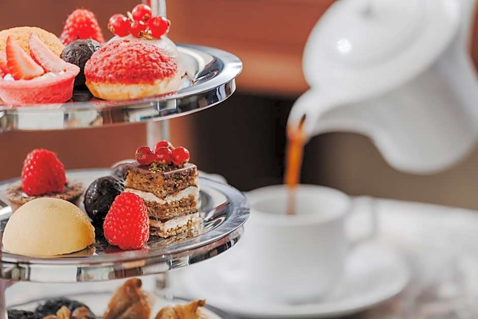 The Arkin Colony Hotel