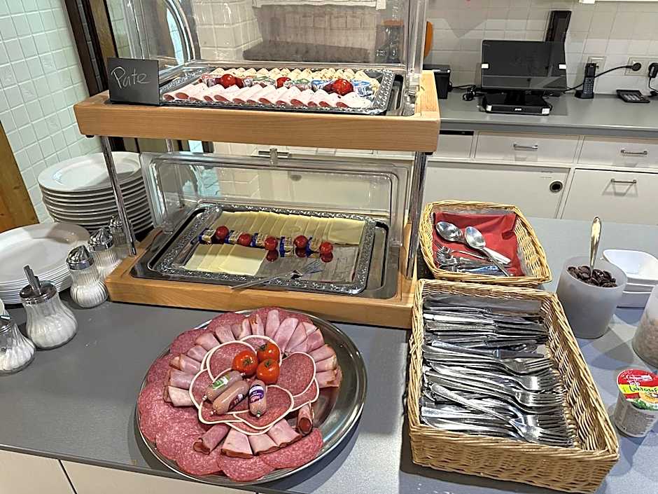 Hotel Hellers Twenty Four I -24h-Check-In-