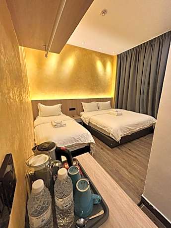 Deluxe Family Room