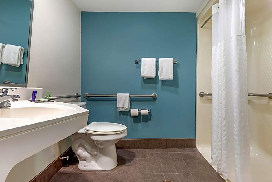 Sleep Inn & Suites