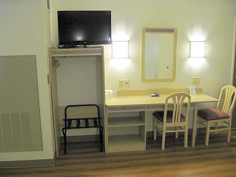 Motel 6-Avoca, IA