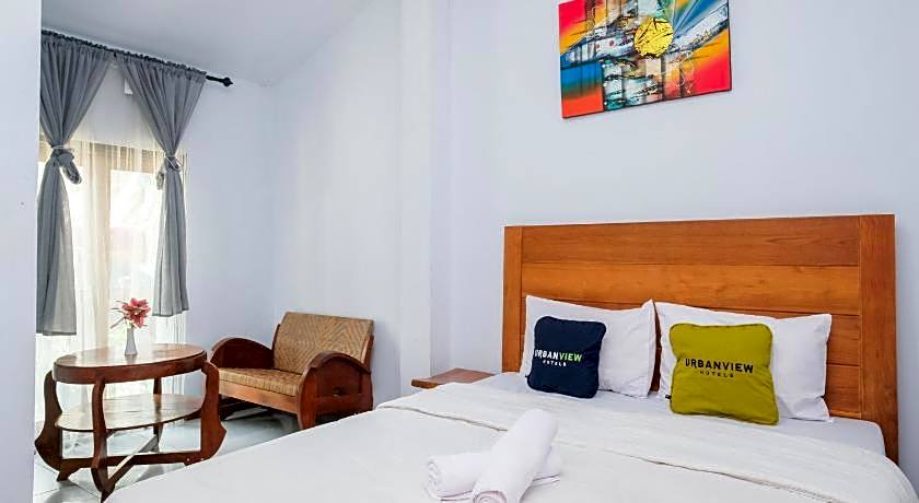 OYO 4016 Tan Jokteng Guest House