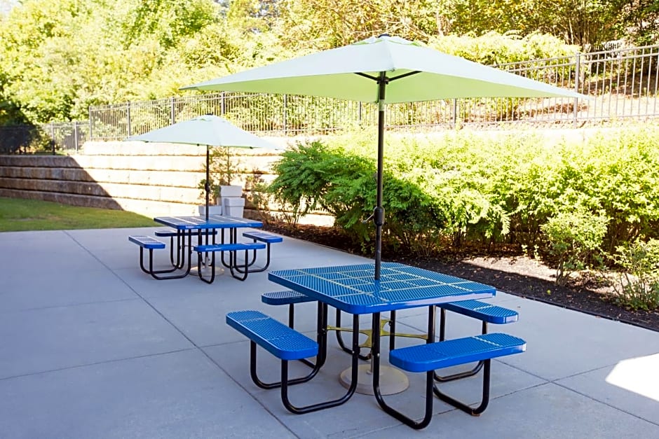Holiday Inn Express & Suites Knoxville - Farragut by IHG