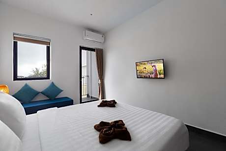 Superior Double Room with Balcony