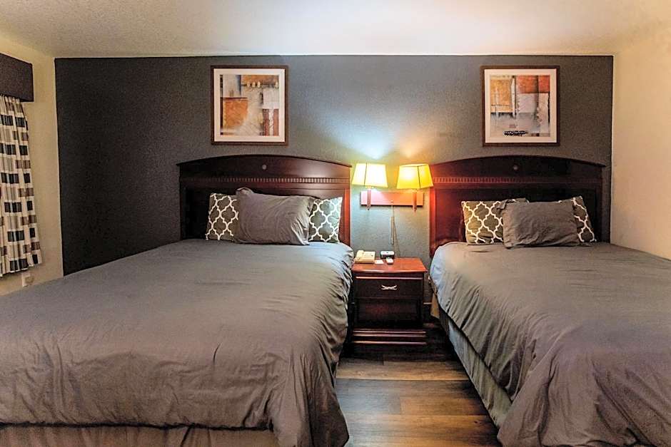 Magnolia Inn and Suites