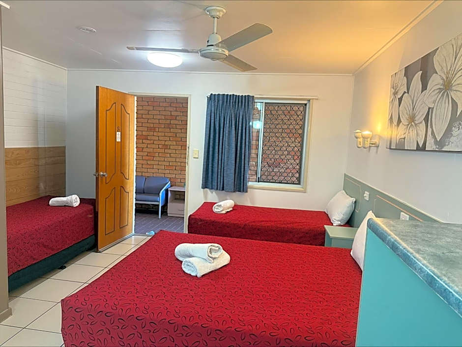 Emerald Highlands Motel