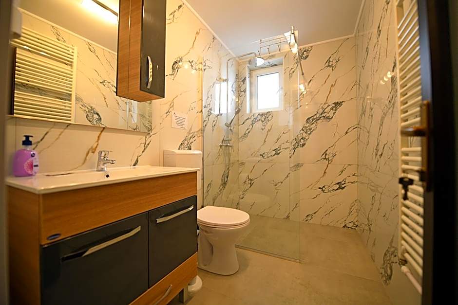 Pensiunea Sarmis Cristal