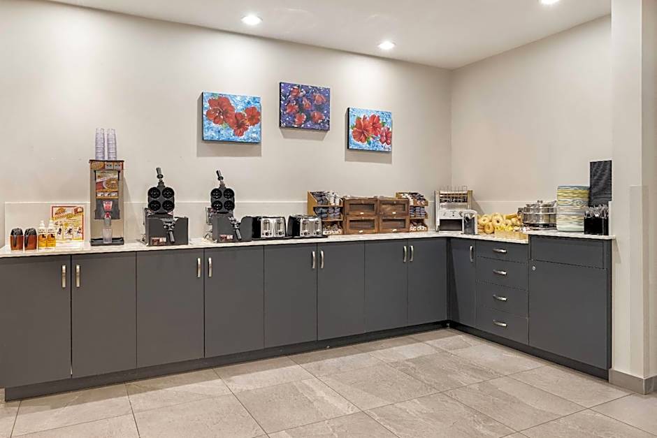 Microtel Inn & Suites by Wyndham Mont Tremblant