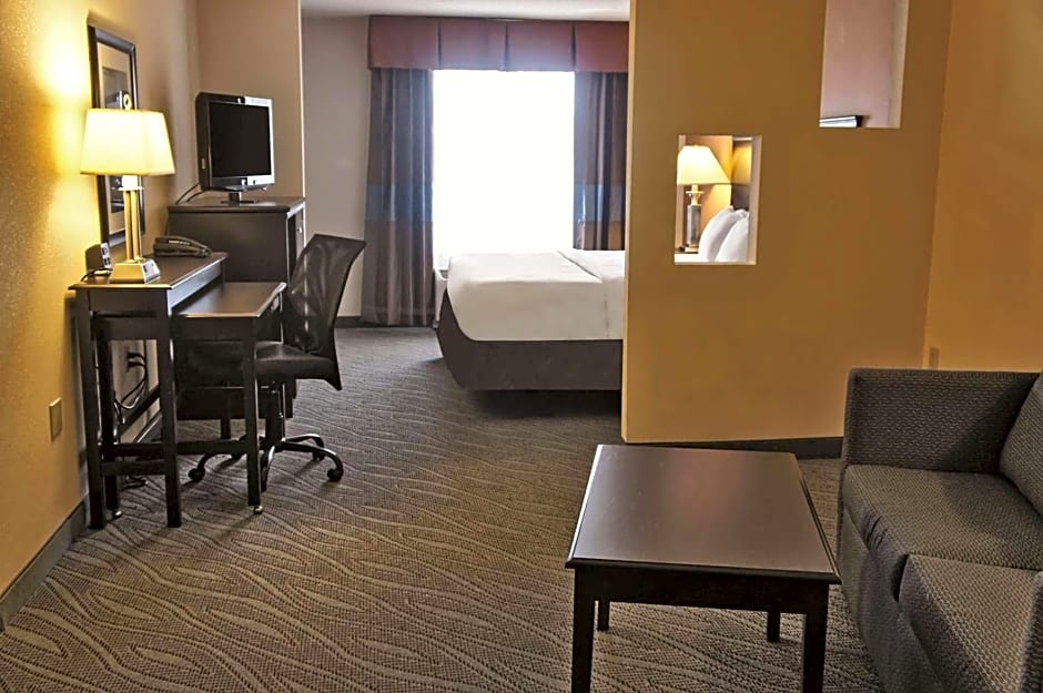 La Quinta by Wyndham Edmond