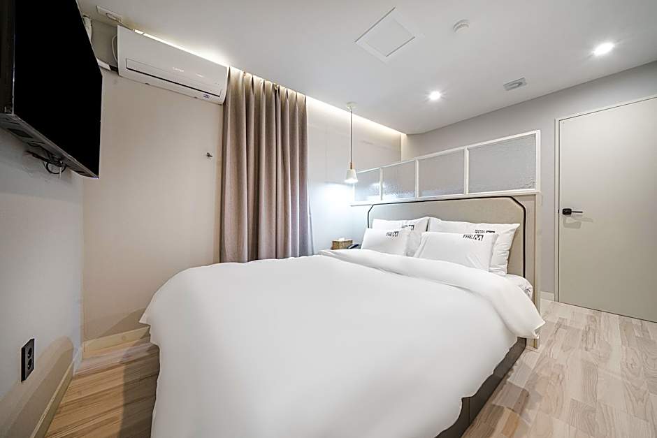 Busan Gwangalli Beach Hotel THE M