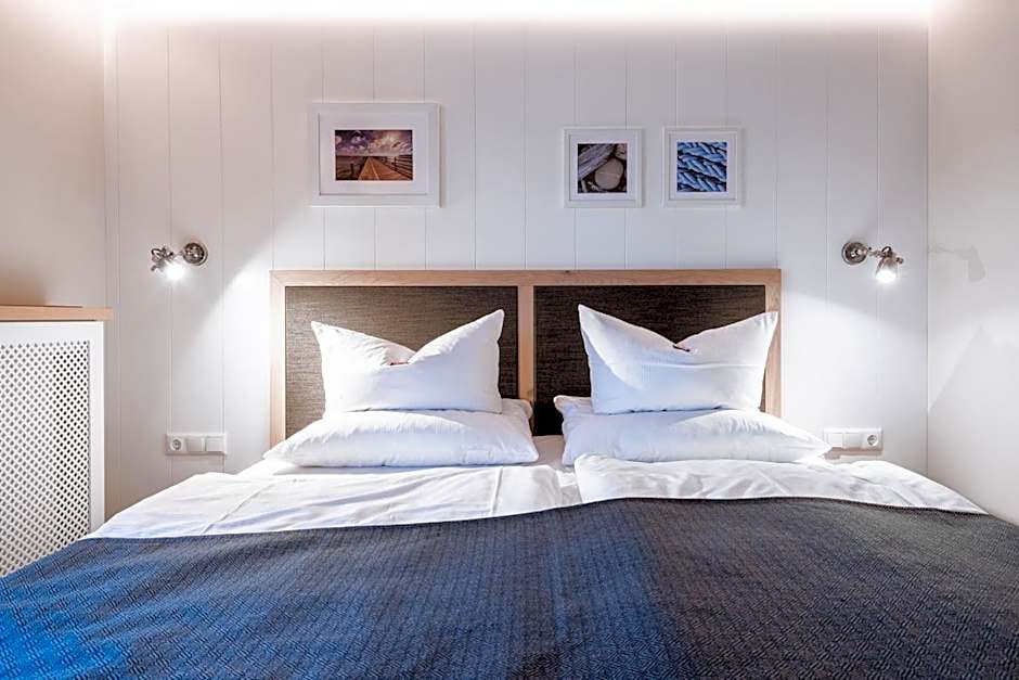 LOEV - VELA Hotels