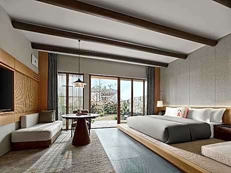 Family Room Courtyard View