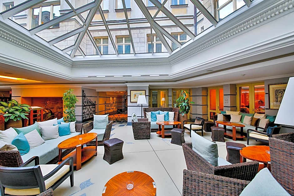 Aria Hotel