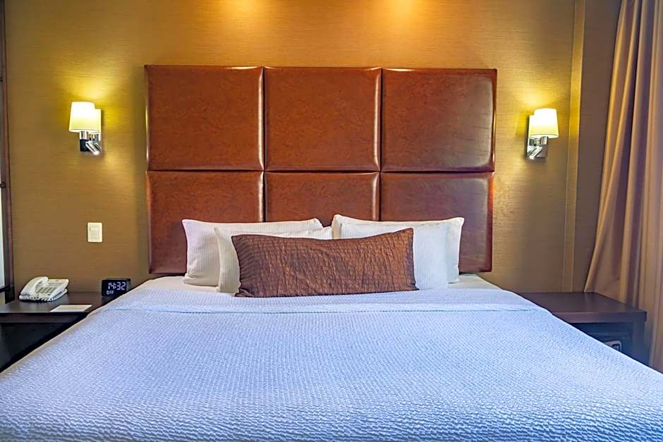 Best Western Premier Monterrey Aeropuerto