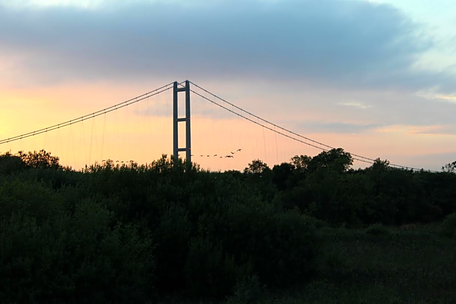 Marshlands Lakeside Nature Retreat