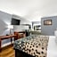 Econo Lodge Inn & Suites I-64 & Us 13