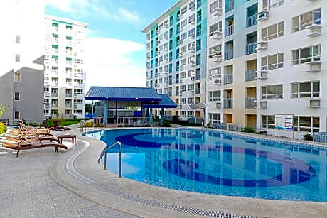 Panoramic Sea View 2BR Condo in Samal Island Gateway 4Z