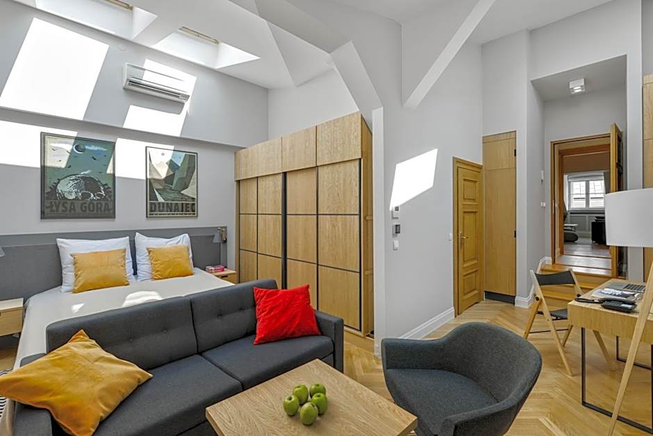 STRADONIA Serviced Apartments