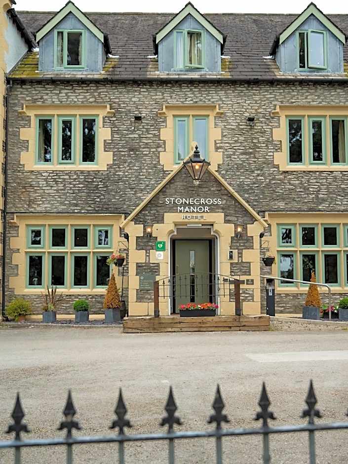 Stonecross Manor Hotel